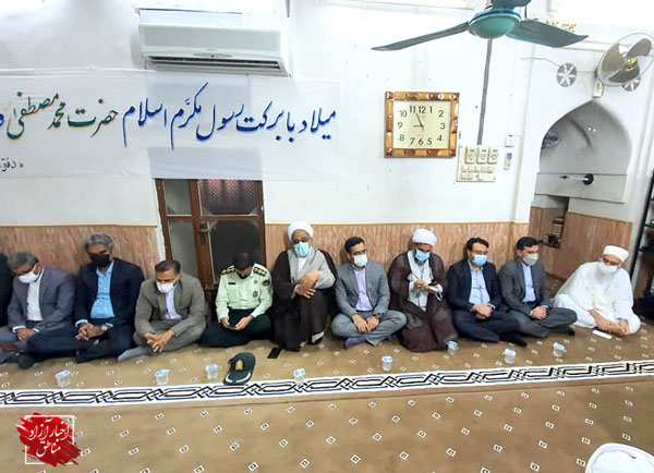 برگزاری آیین بزرگداشت هفته وحدت در مسجد جامع قشم