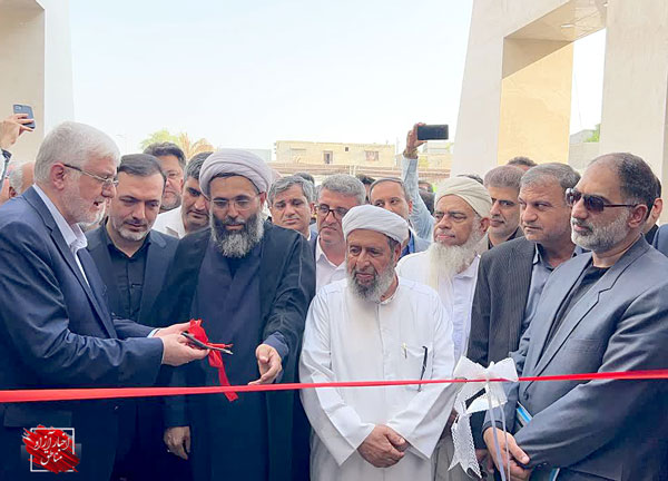 افتتاح مدرسه ابتدایی هوشمند پاسارگاد در روستای زینبی جزیره قشم