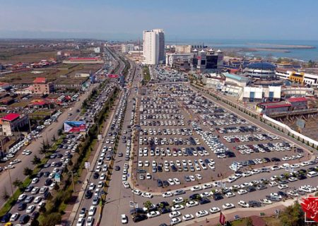 گردشگران نوروزی نیمه اول تعطیلات عید به ۷۰۰هزار نفر رسید