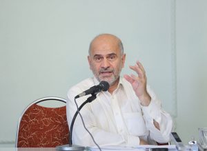 فرشاد مومنی یک مثلث ضد توسعه‌ای را تحلیل کرد که اقتصاد کشور را در مشت گرفته است