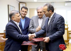 انعقاد تفاهم‌نامه همکاری میان سازمان منطقه آزاد ماکو و شرکت کشت و صنعت کیمیا فجر/ احداث گلخانه ۱۰۰۰هکتاری و کارخانه تولیدات لبنی با ظرفیت روزانه‌ ۳۰۰تن در ماکو