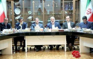 وزیر صنعت، معدن و تجارت تاکید کرد: لزوم توجه به توسعه استان سیستان و بلوچستان با اجرای طرح‌های صنعتی و معدنی/ افزایش صادرات به پاکستان با استفاده از ظرفیت‌های سیستان و بلوچستان