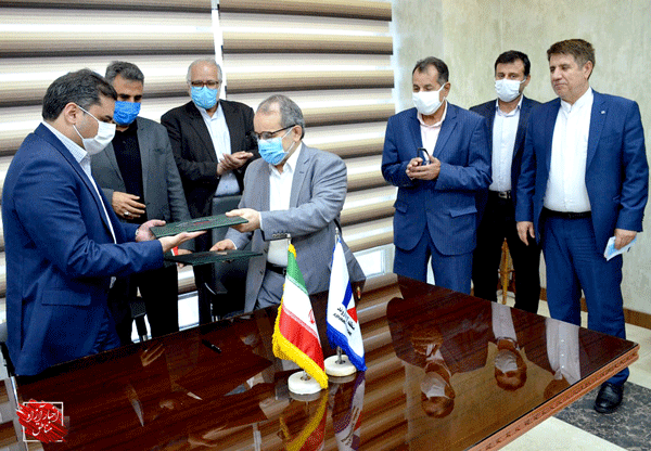 انعقاد تفاهم‌نامه همکاری میان سازمان منطقه آزاد اروند و شرکت هواپیمایی کارون